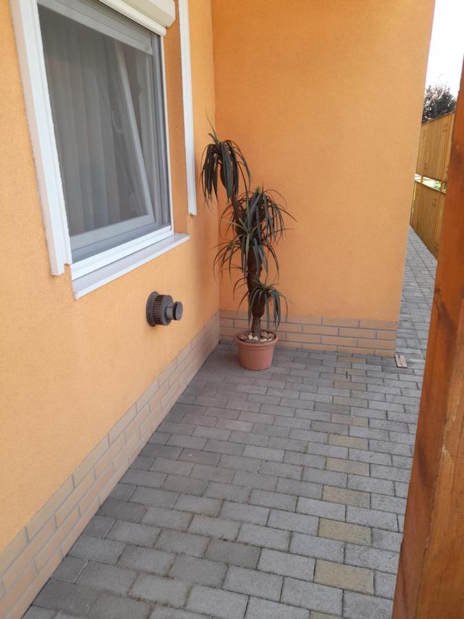 Thermal Apartman Tiszafuered Exterior photo