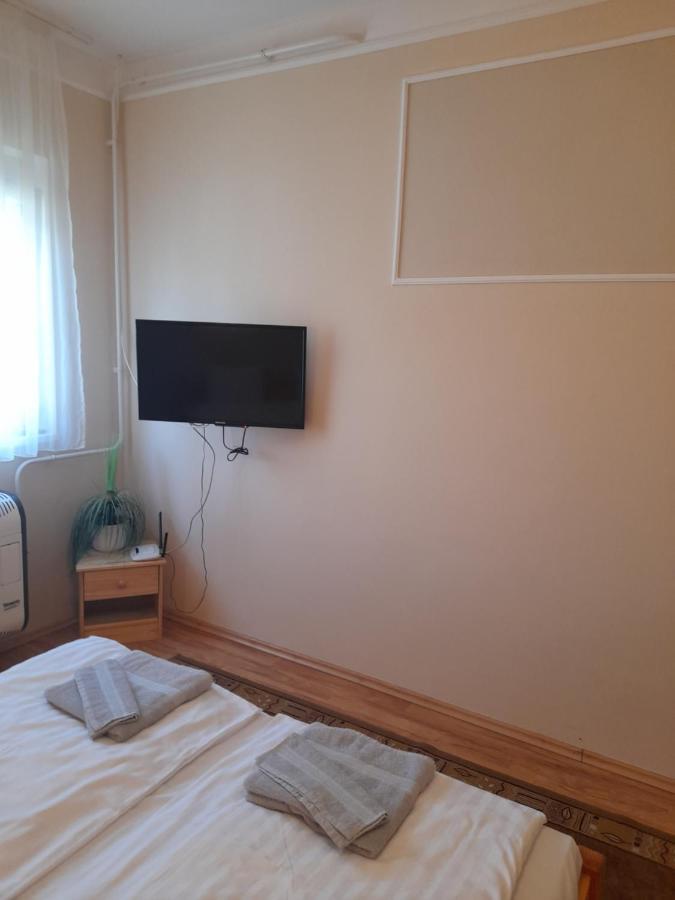 Thermal Apartman Tiszafuered Exterior photo