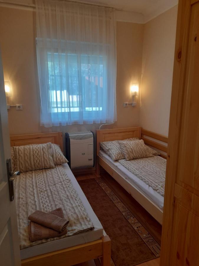 Thermal Apartman Tiszafuered Exterior photo
