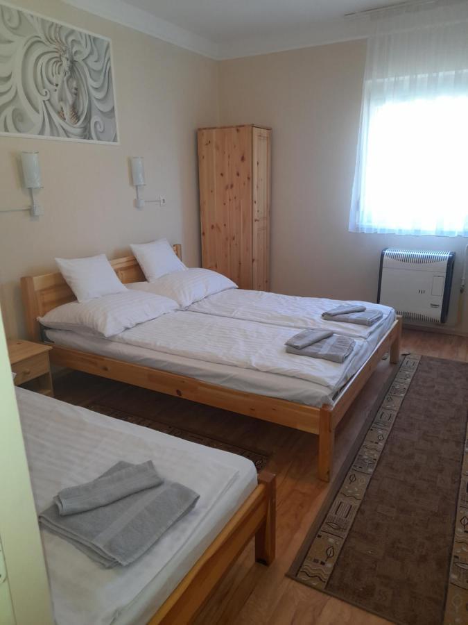 Thermal Apartman Tiszafuered Exterior photo